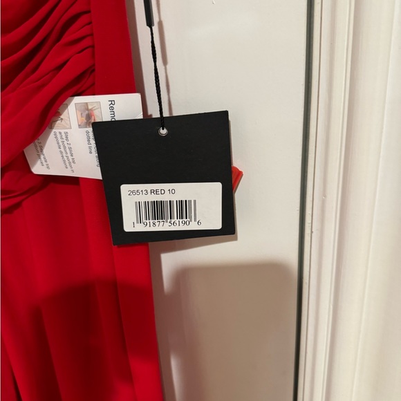 NWT Ieena for Mac Duggal 26513 Ruched Stretch Jersey V-Neck Gown in Red Size 10 - Picture 6 of 9